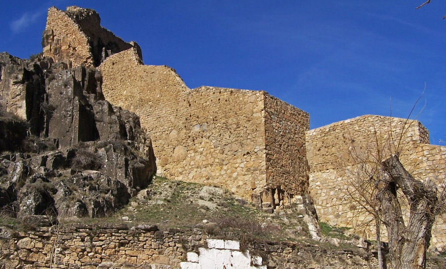 Vista parte de la muralla del Castillo de Cañete en Cuenca