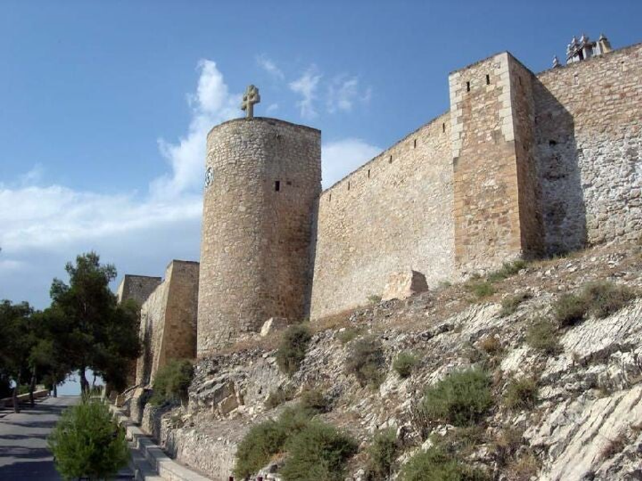 Muralla del Castillo Santuario de Caravaca de la Cruz