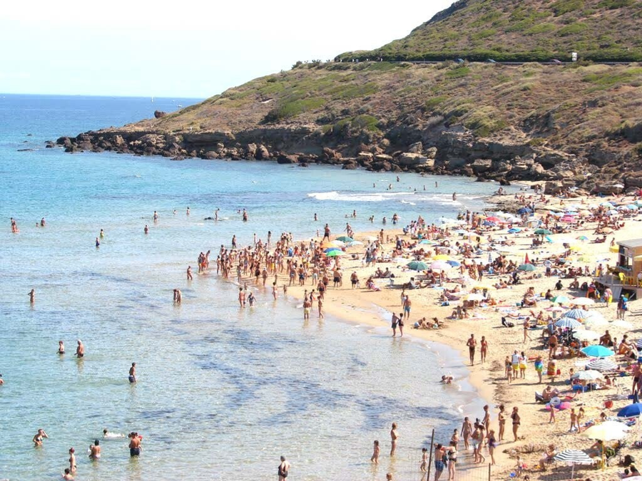 Spiaggia Lu Bagnu: la playa familiar de Castelsardo