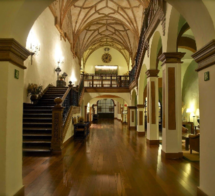 Hall de entrada Hotel Monasterio de Piedra