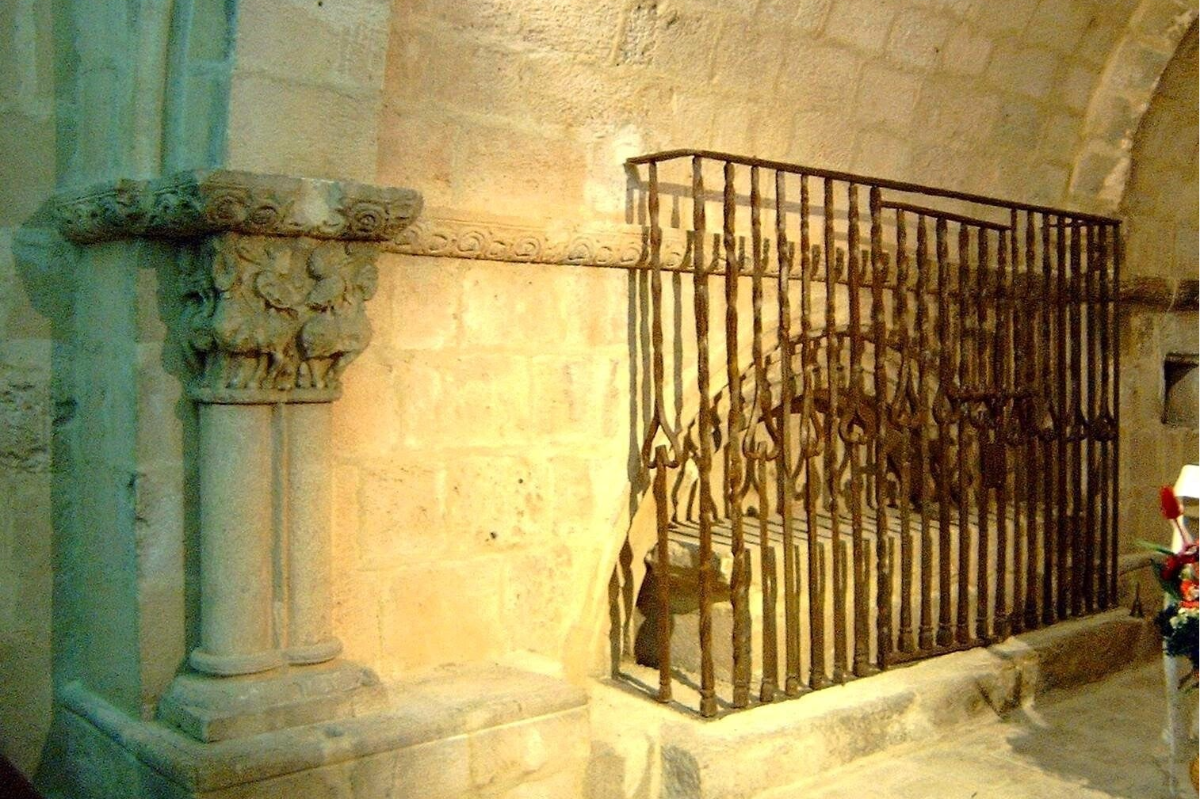 Iglesia de San Bartolomé y Capilla del Mensario. El Calendario Agrícola y Esotérico de la Sierra