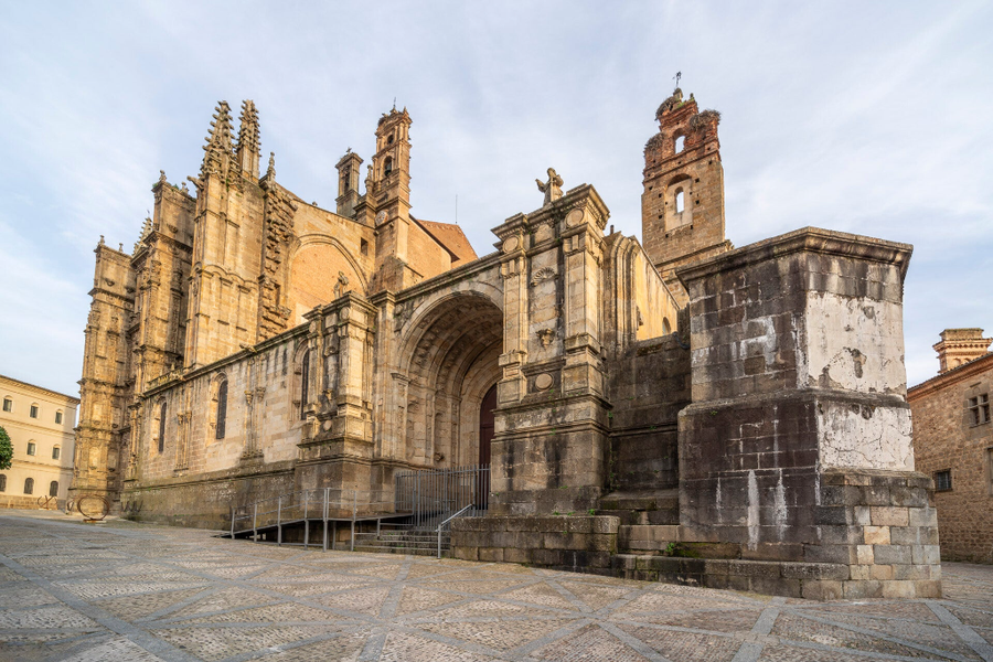 catedral vieja. plasencia