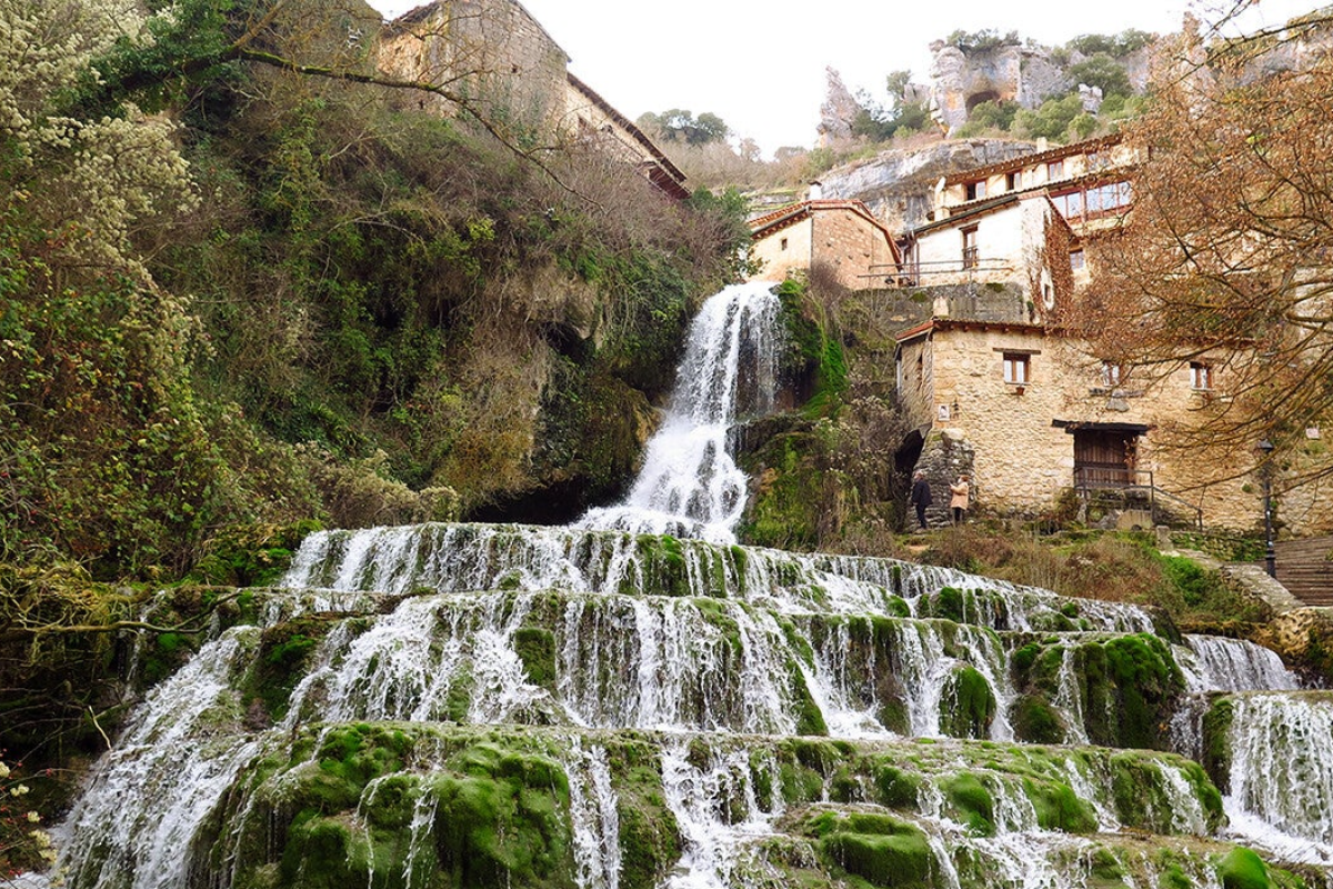 Nacimiento del río Cadagua (Lezana de Mena)