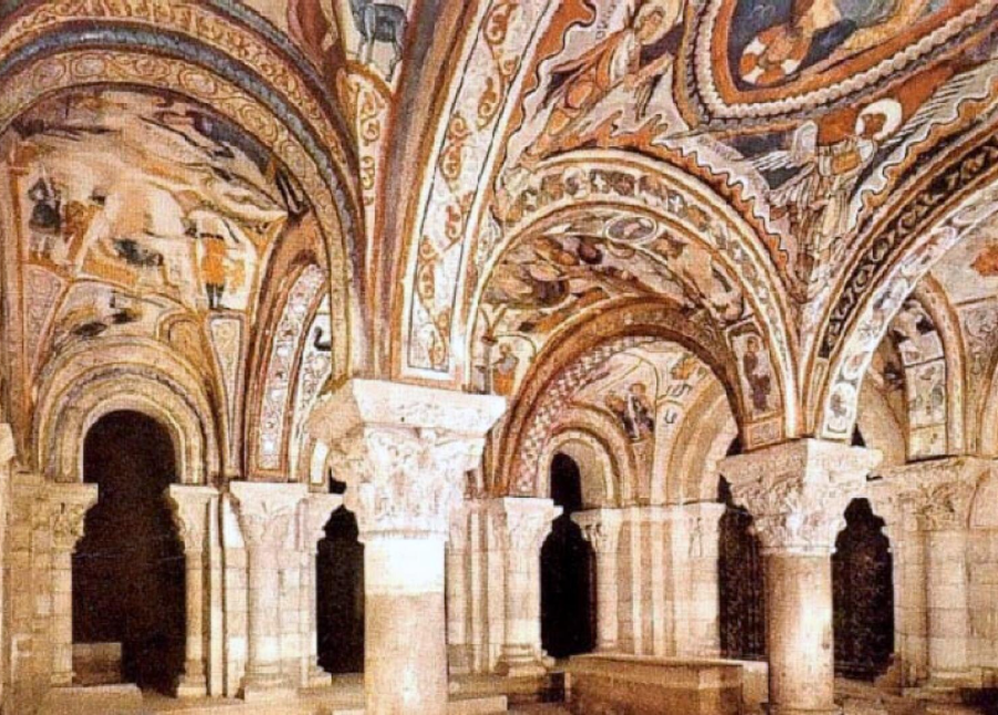 interior eal Colegiata de San Isidoro