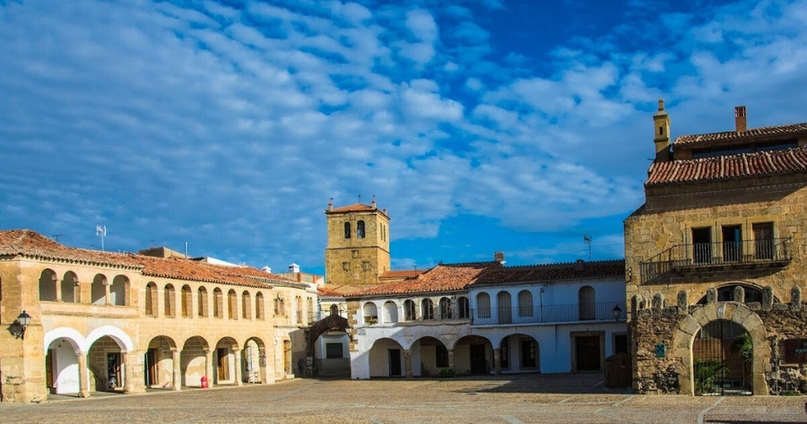 Plaza Mayor Garrovillas de Alconétar
