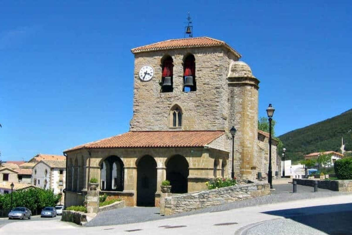  Iglesia de Santa Eufemia, Tiebas Navarra