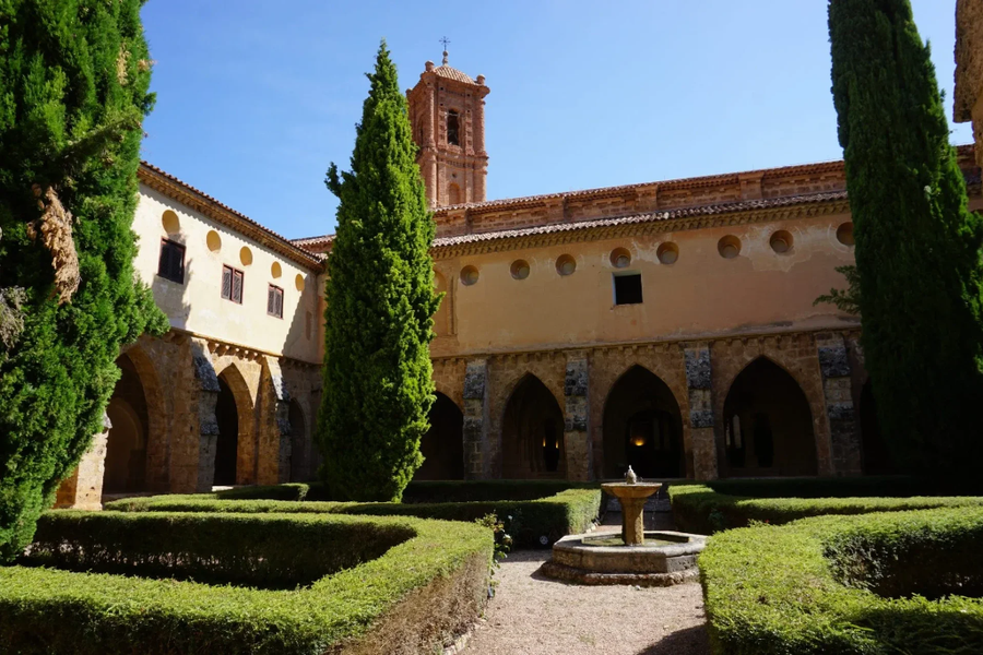 Clustro gótico, Monasterio de Piedra