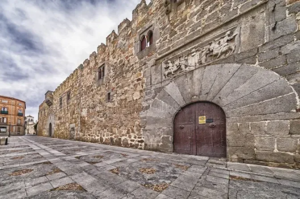 Calle de los Dávila, Ávila