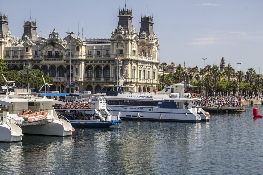 Port Vell , Barcelona