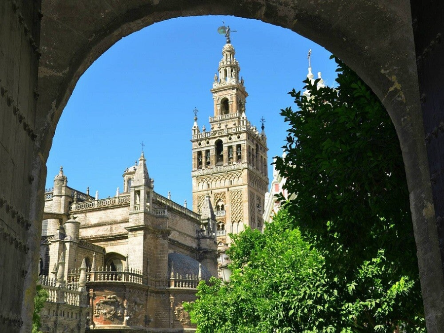 Vista de la Giralda desde el Barrio de Santa Cruz