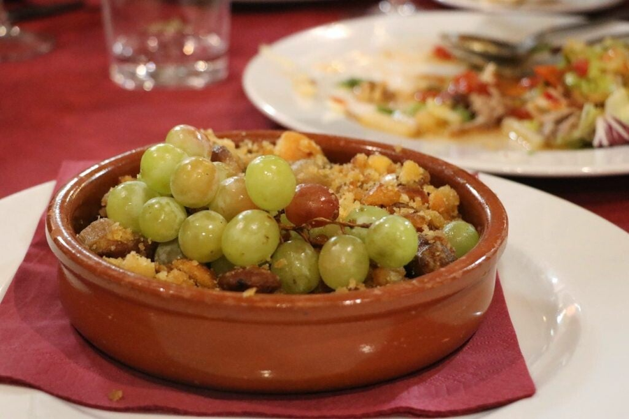 migas con uvas gastronomia valdepeñas