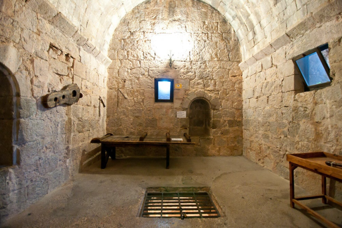 Interior Castillo Papa Luna, Peñiscola