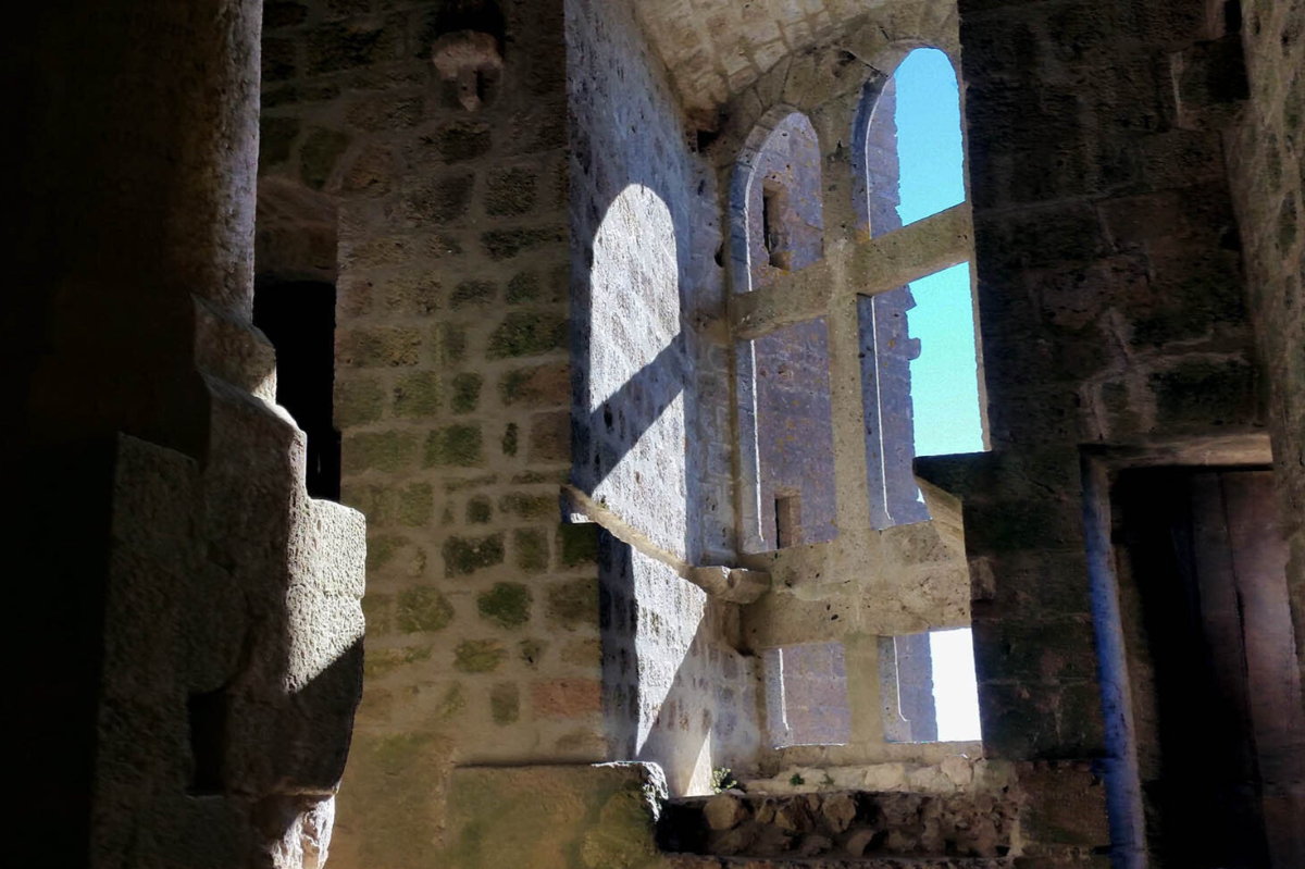 Quéribus — El castillo del viento y la última resistencia