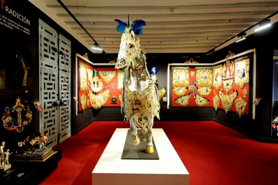 Casa-Museo de los Caballos del Vino – Tradición, arte y devoción en movimiento