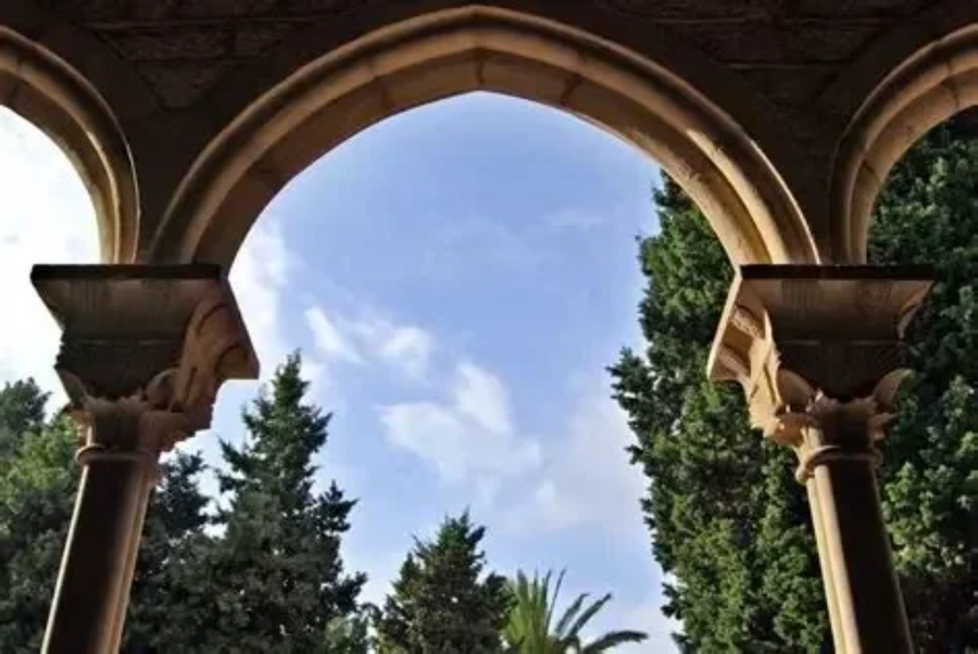 arcos claustro Monasterio de Pedralbes