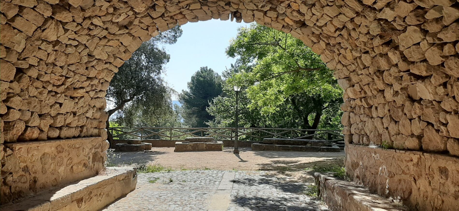 vista espacio de la ermita santa barbara
