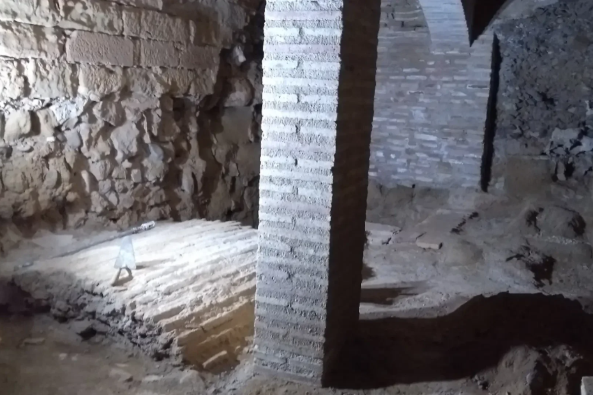 Tuneles y Galerias del castillo Templario de Monzón