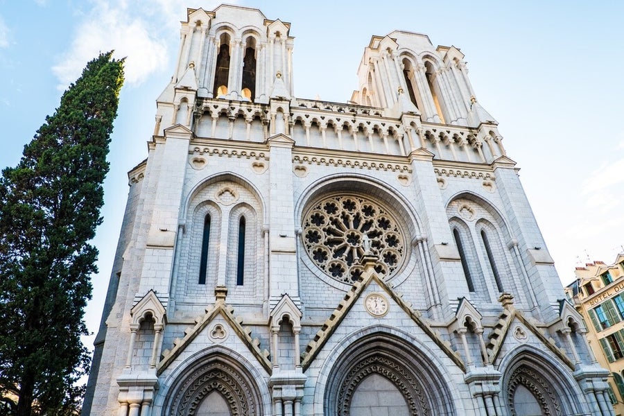 La Basílica de Notre-Dame de Niza es el templo católico más grande de la ciudad