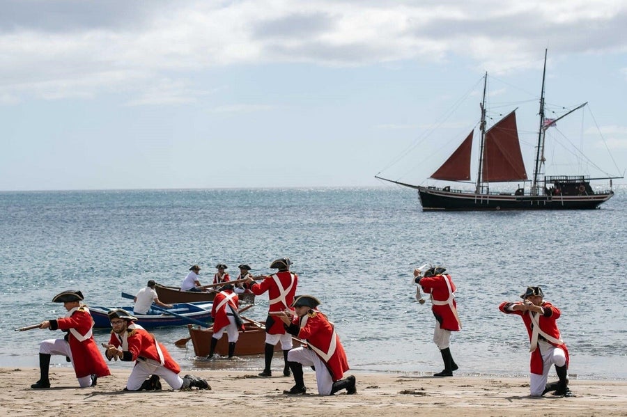 desembarco de los corsarios ingleses en la playa de Gran Tarajal y la Batalla de Tamasite en el entorno rural de Tuineje.