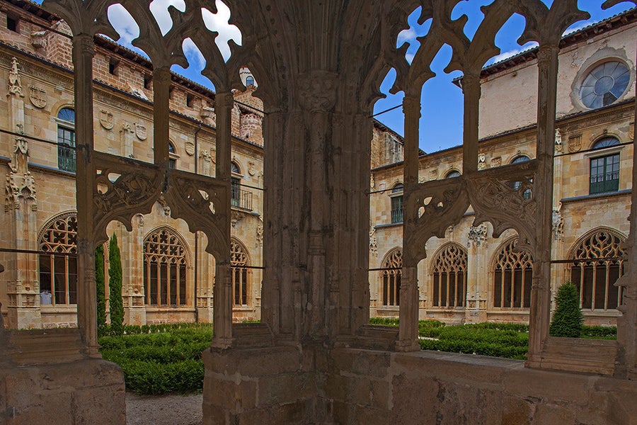 Monasterio de San Salvador de Oña: Historia viva en el corazón de Castilla