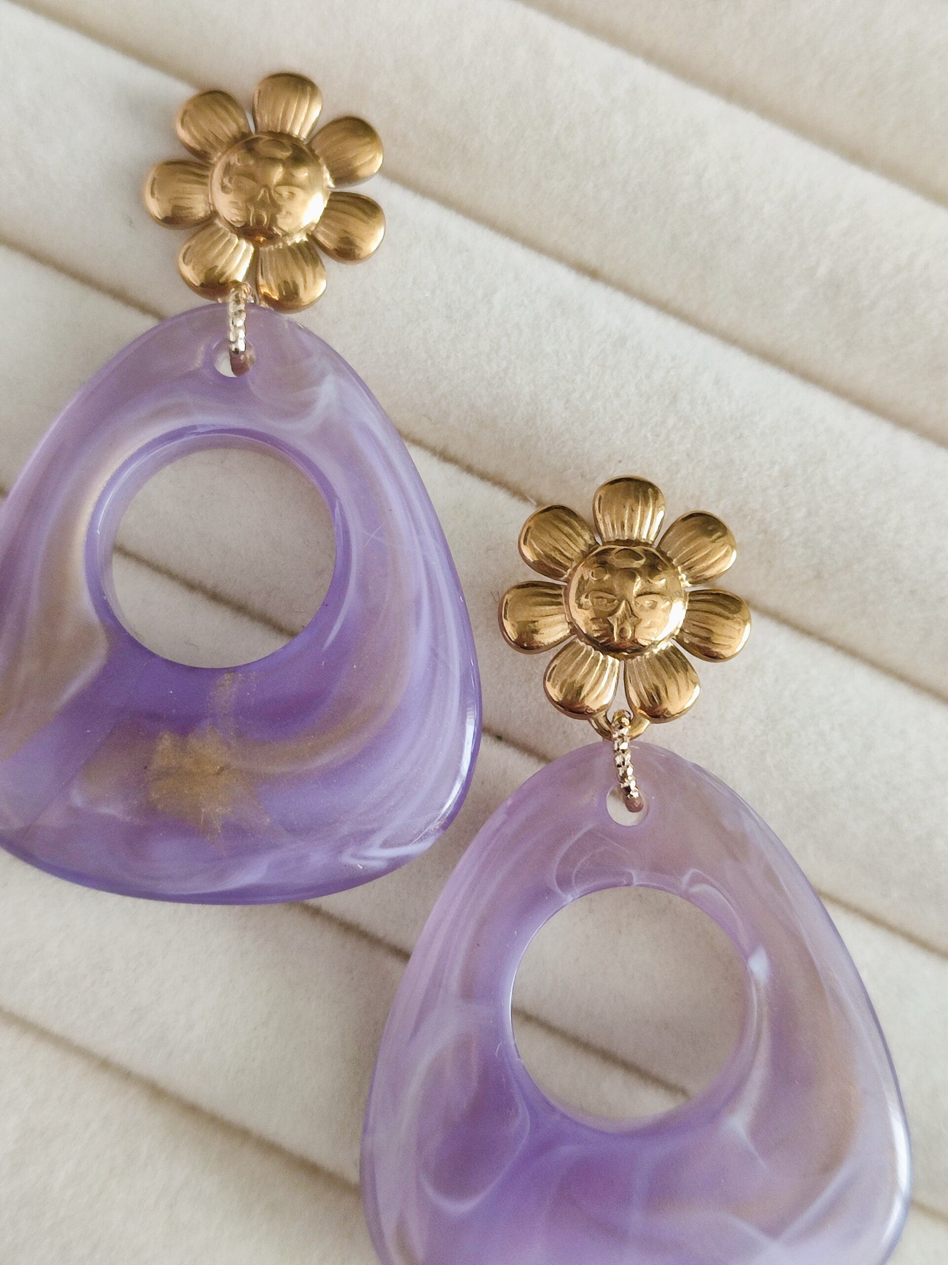 Boucles d’oreilles Alice – Doré & Violet