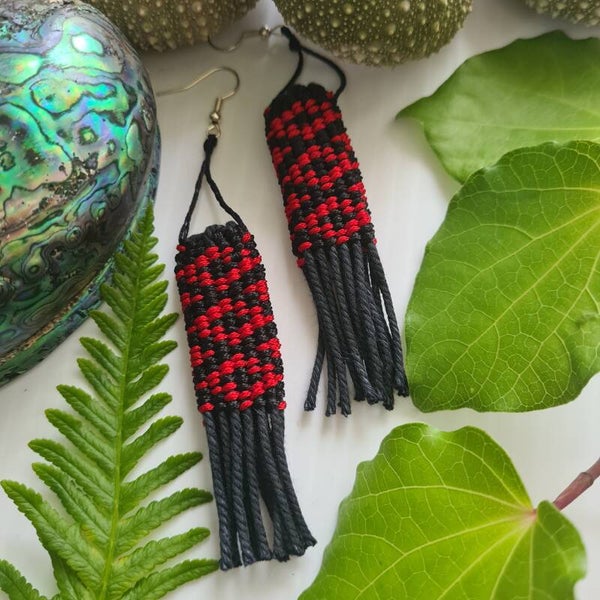 Tāniko earring Set