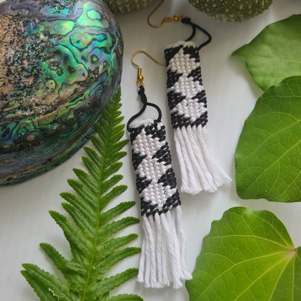 Tāniko Earring Set
