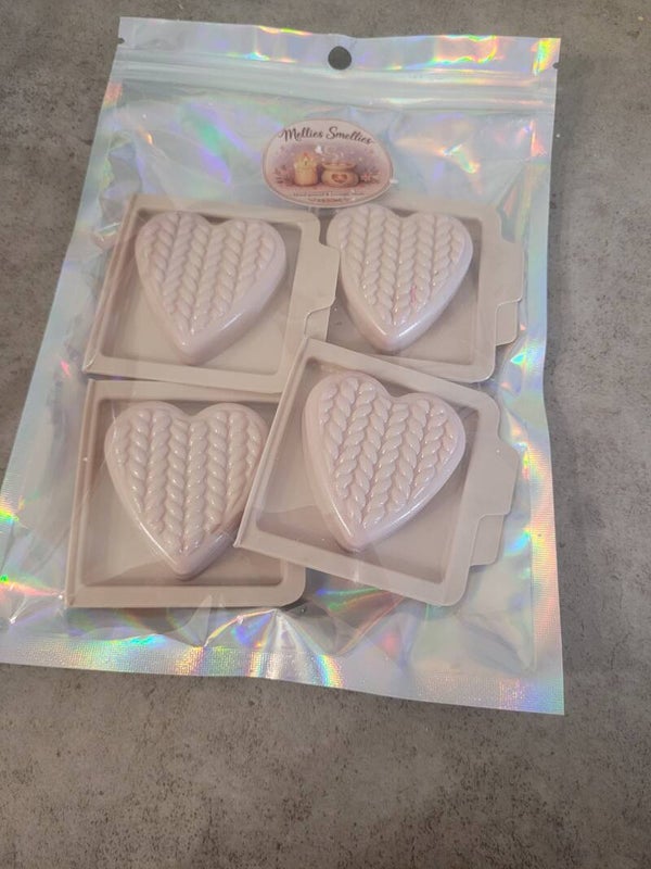 4 single love heart wax melts