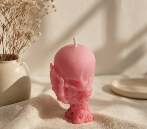 Scented skull in hand