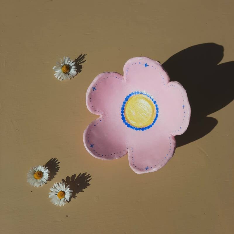 Hartenvos Lenteknutsels luchtdrogende klei schaaltje madelief keramiek voor kinderen origami papier tulp vouwen wikkelschaapje Paasknutsel hobbywinkel knutselwinkel