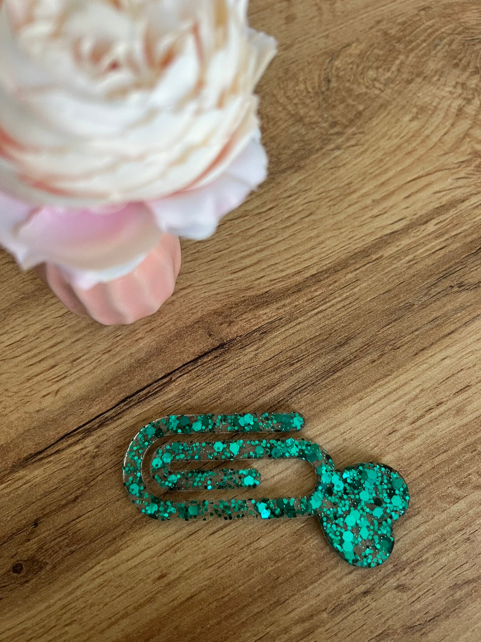 Marque page vert paillettes