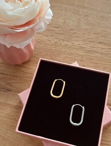 Créoles ovales argentées ou dorées 19 mm