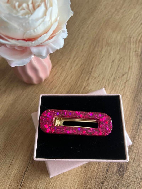 Barrette à cheveux rose foncé pailletée