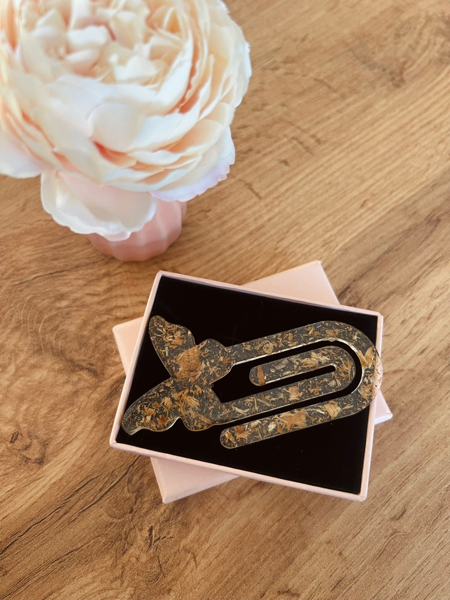 Marque page papillon en bois