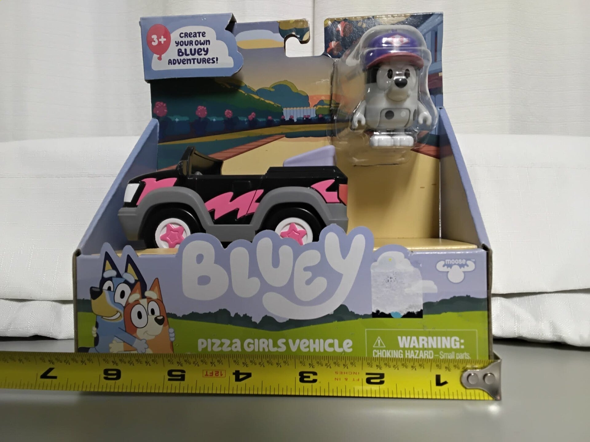 Bluey pizza delivery car
