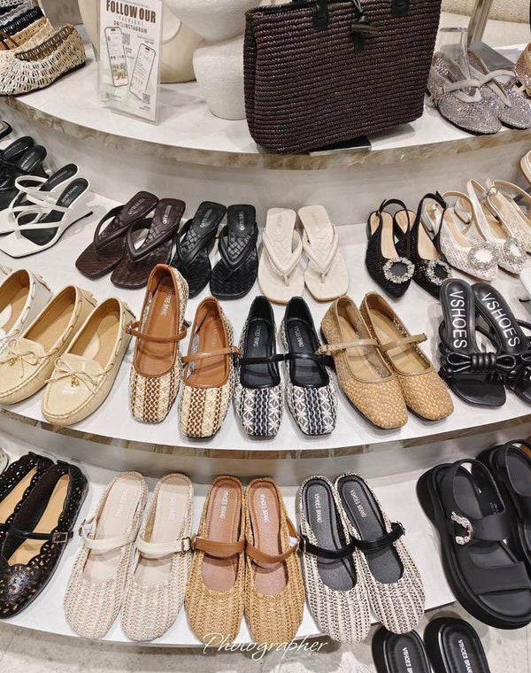 Woman's Shoes