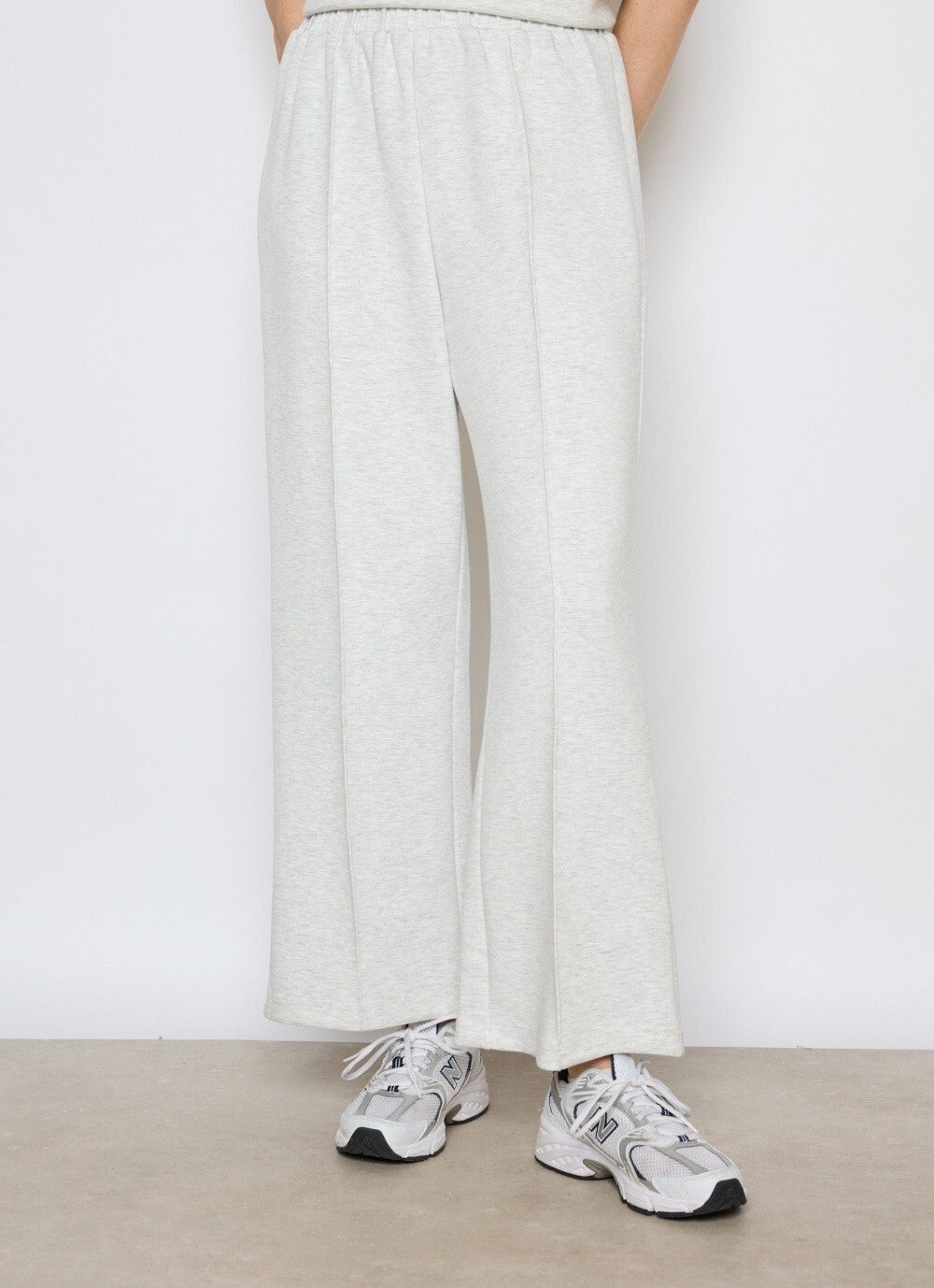Wide leg pants
