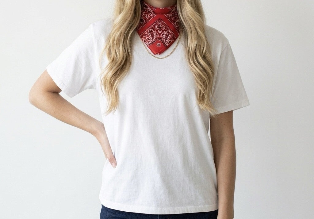 T-shirt with bandana