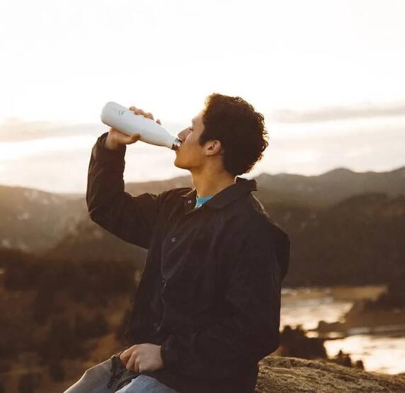 duurzame waterfles Chilly's gebruik blomaardig.nl