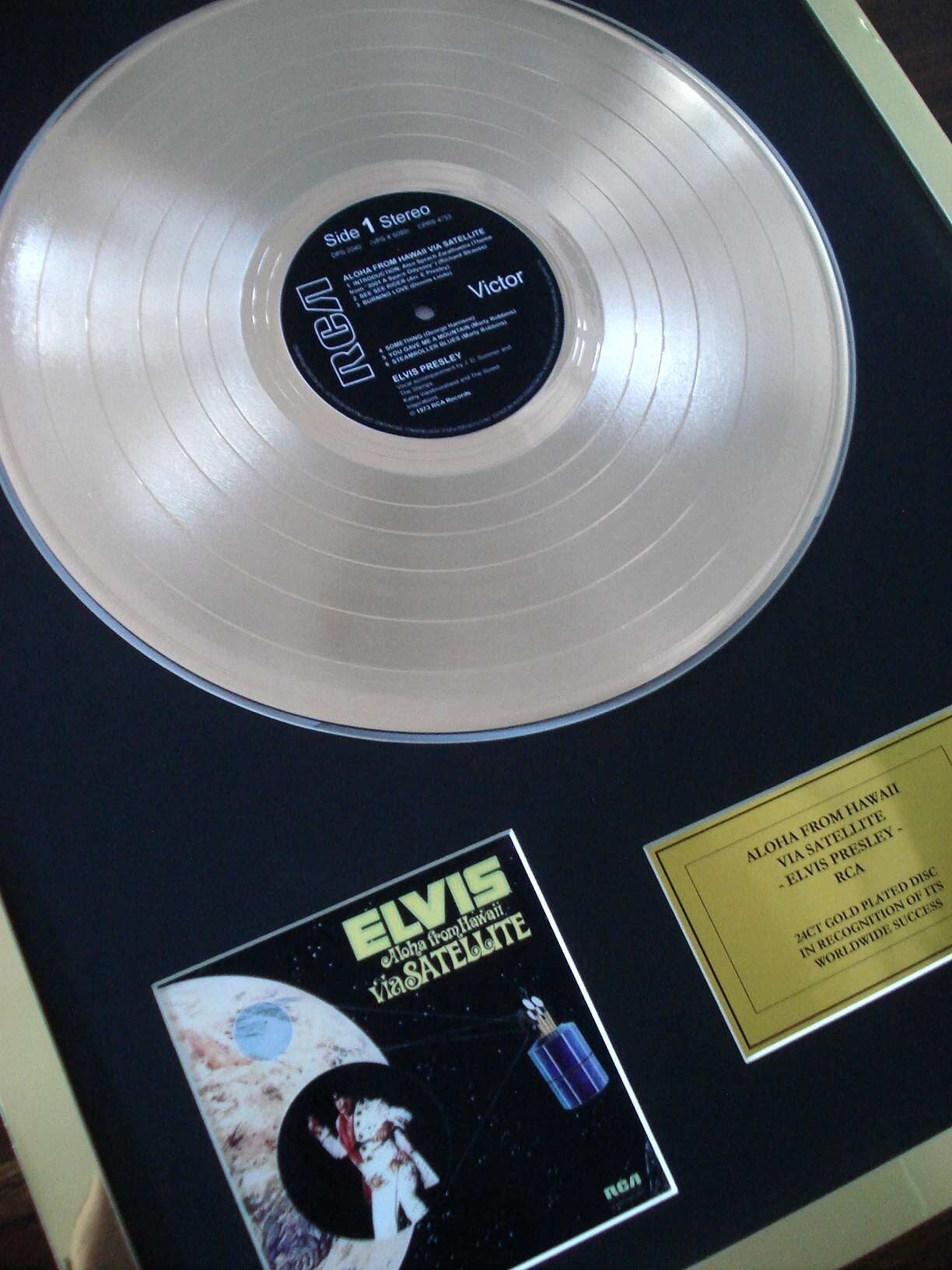 Elvis Presley - Aloha From Hawaii Gold Disc Album