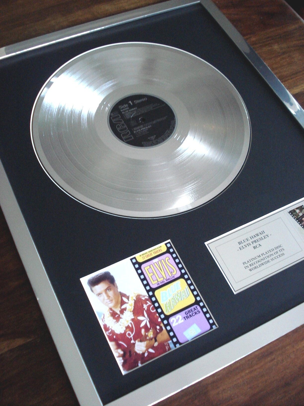 Elvis Presley - Blue Hawaii Platinum Disc Album