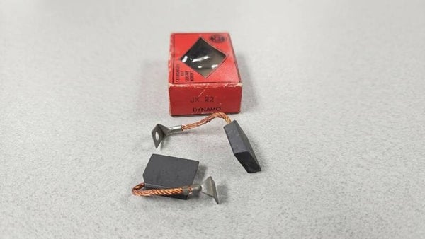 Koolborstelset Dynamo Fiat JX 22