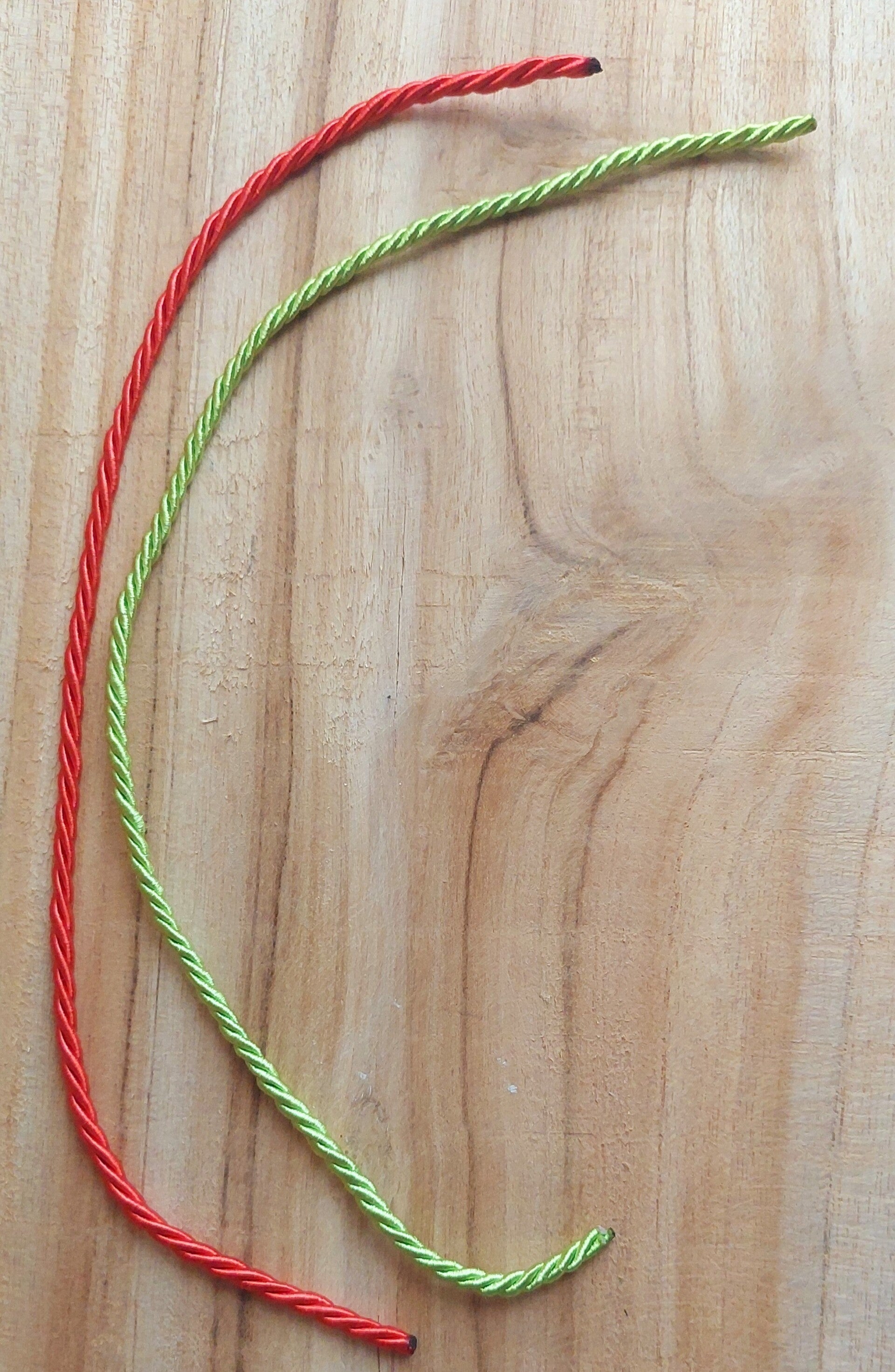 Rode en groene koord