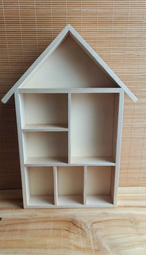 Houten huis hoog