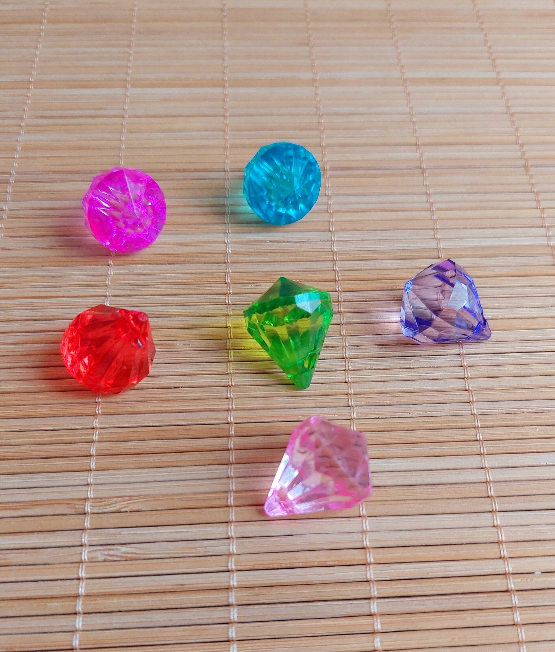 Gekleurde diamanten 8 stuks