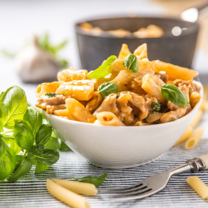 Penne Pollo e Funghi