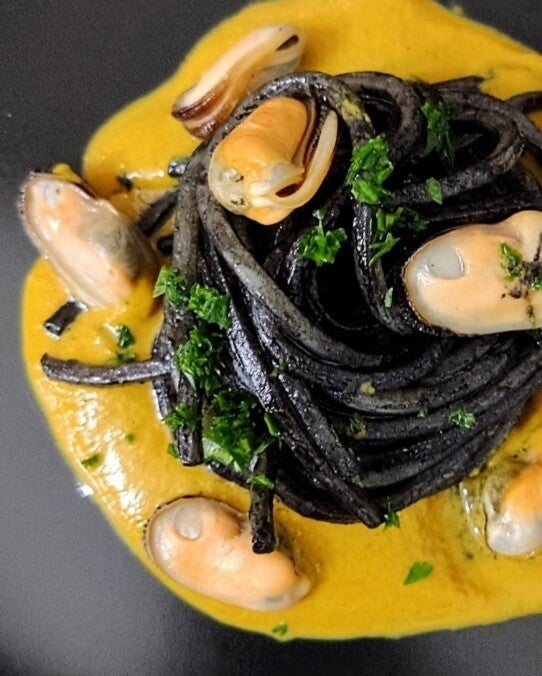 Tagliatelle Nero di Sepia con le Cozze