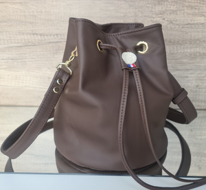 Sac seau ou bourse en cuir marron chocolat