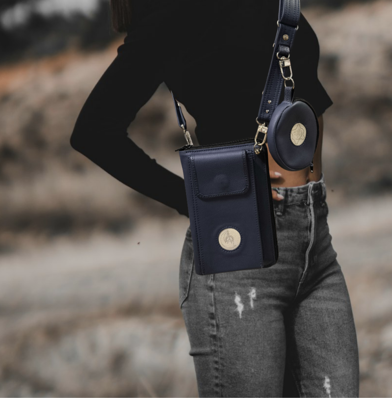 sacoche sara portée profil.png