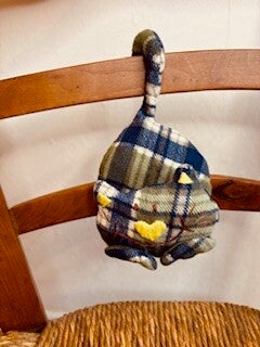 suspension petit chat